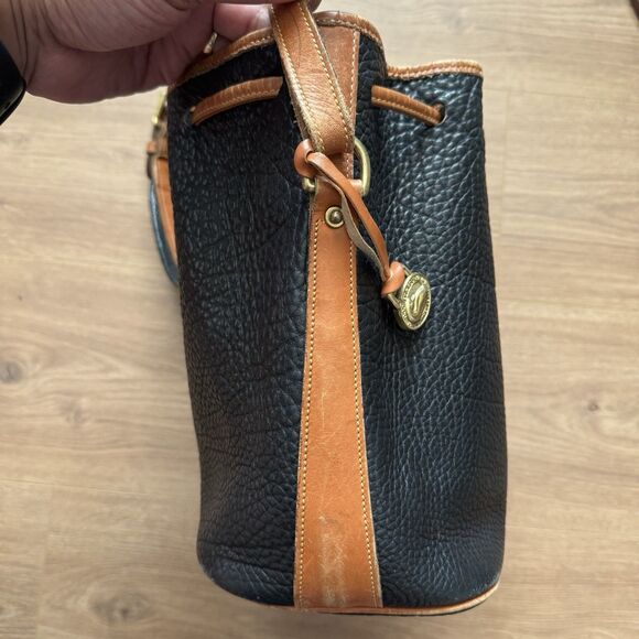 VTG 80s Dooney & Bourke All Weather Leather Drawstring Bucket Bag Black Tan USA - Picture 5 of 14